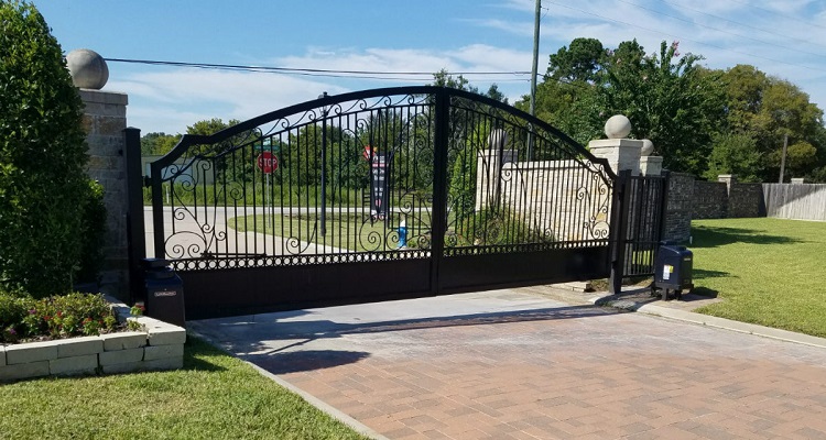 Eagle Gate Repair Service in Westminster